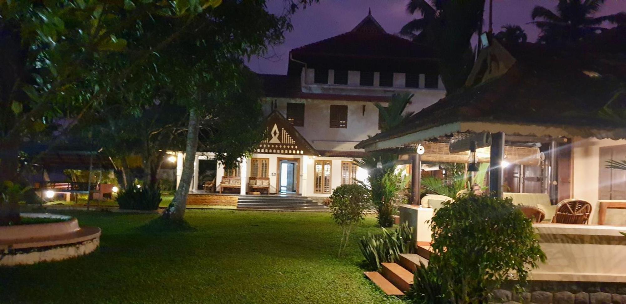 The Pamba Heritage Villa Champakulam Exterior foto